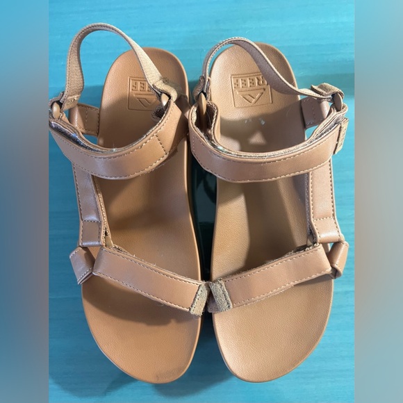 Reef Platform Cushion Rem Hi Sandals - Picture 2 of 11
